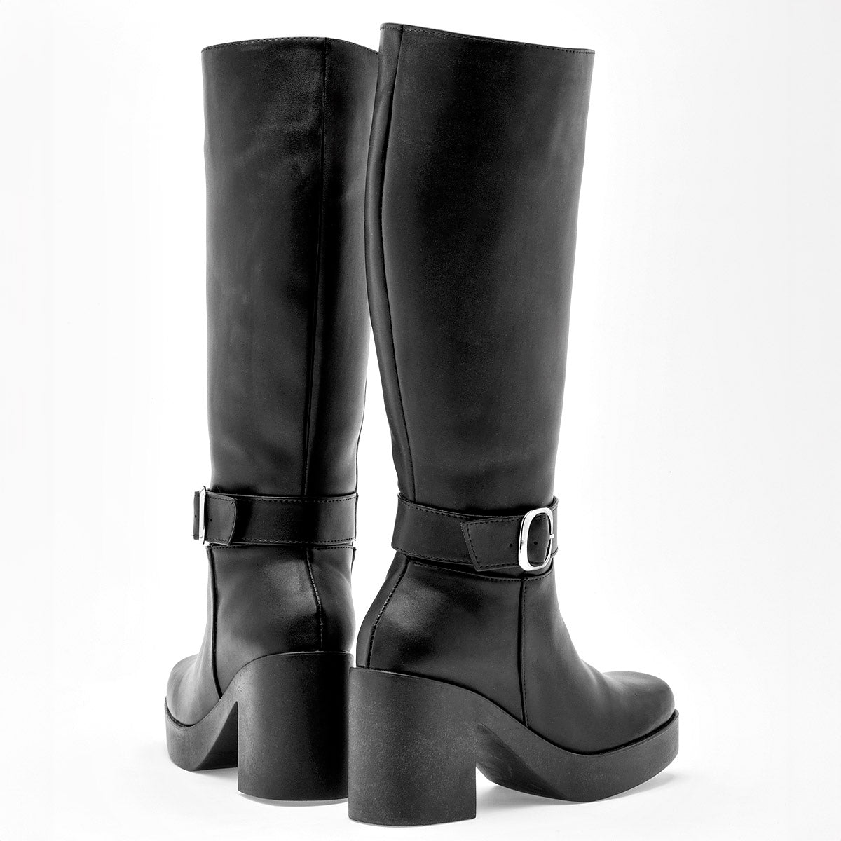 Bota caña larga para mujer marca Catalina Negro cod. 128849