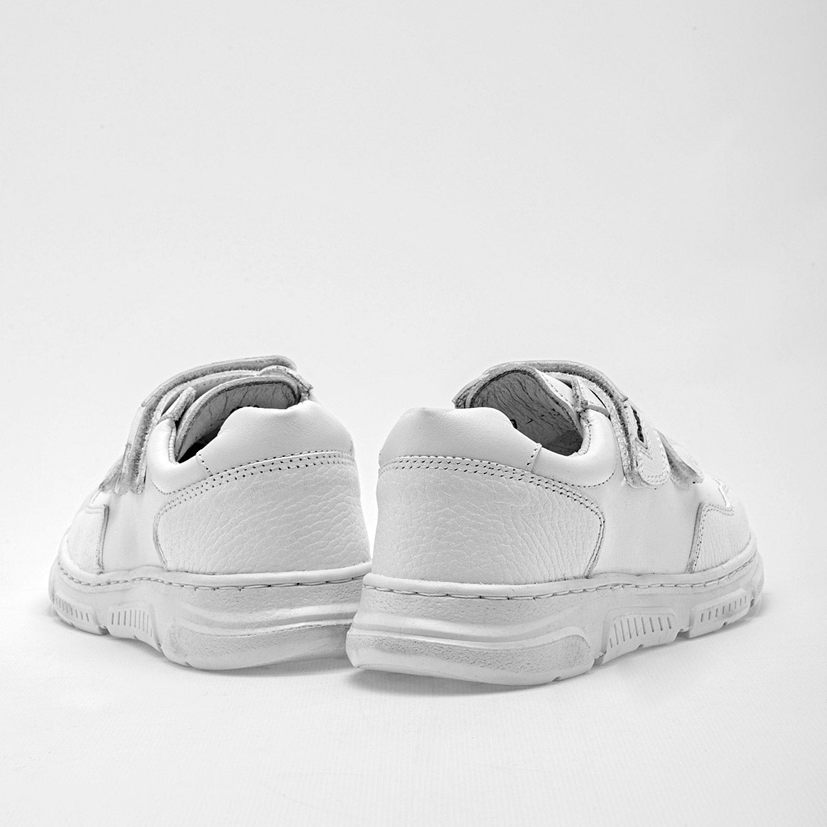 Tenis escolar de piel para Niño marca Dogi Blanco cod. 128868