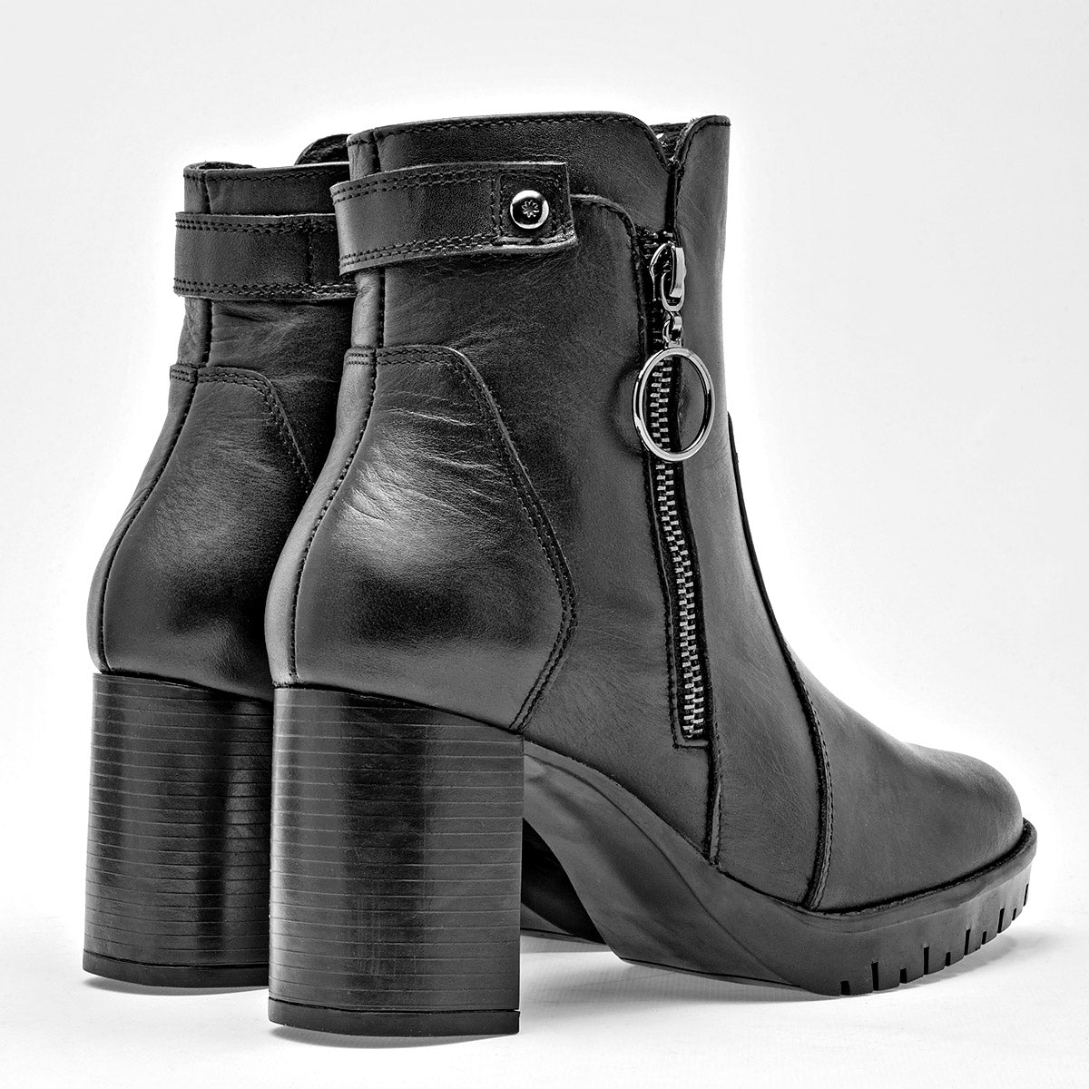 Bota caña corta para mujer marca Moramora Negro cod. 128952