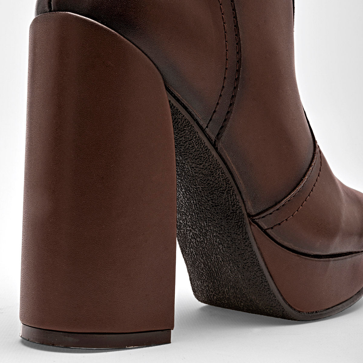 Bota caña corta para mujer marca Seducta Café cod. 128979