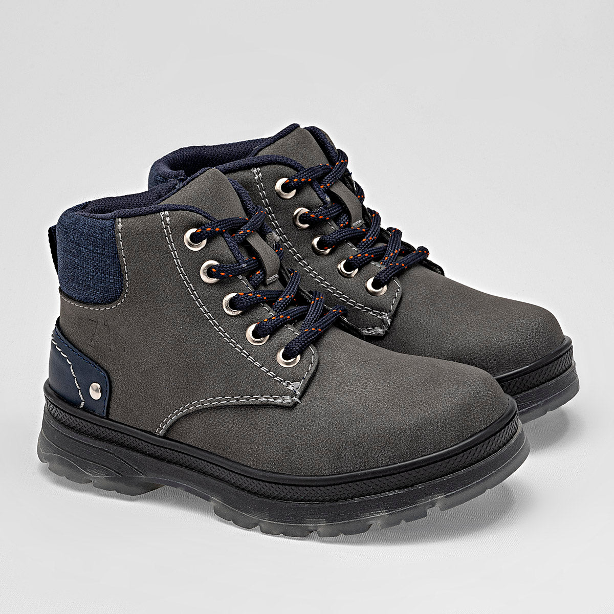 Bota casual para Niño marca Vavito Gris cod. 129003