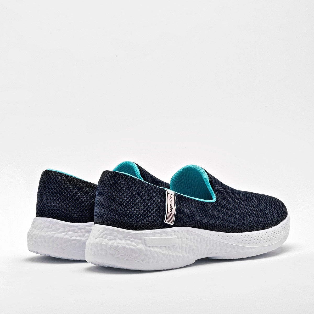 Tenis slip on para mujer marca Moramora Azul Marino cod. 129118