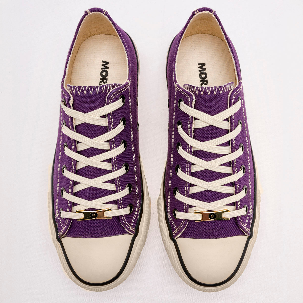 Tenis urbano para mujer marca Moramora Morado cod. 129176