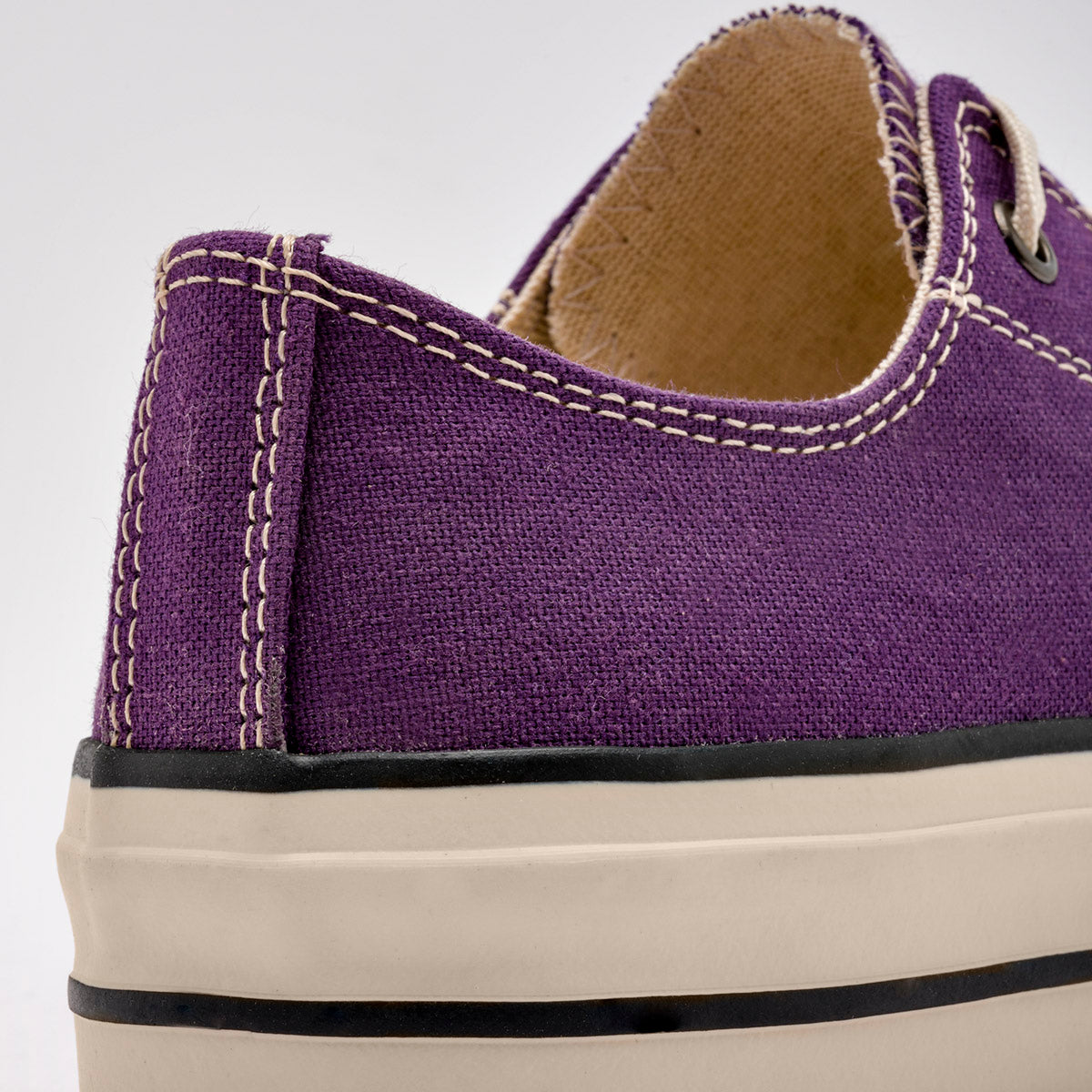 Tenis urbano para mujer marca Moramora Morado cod. 129176