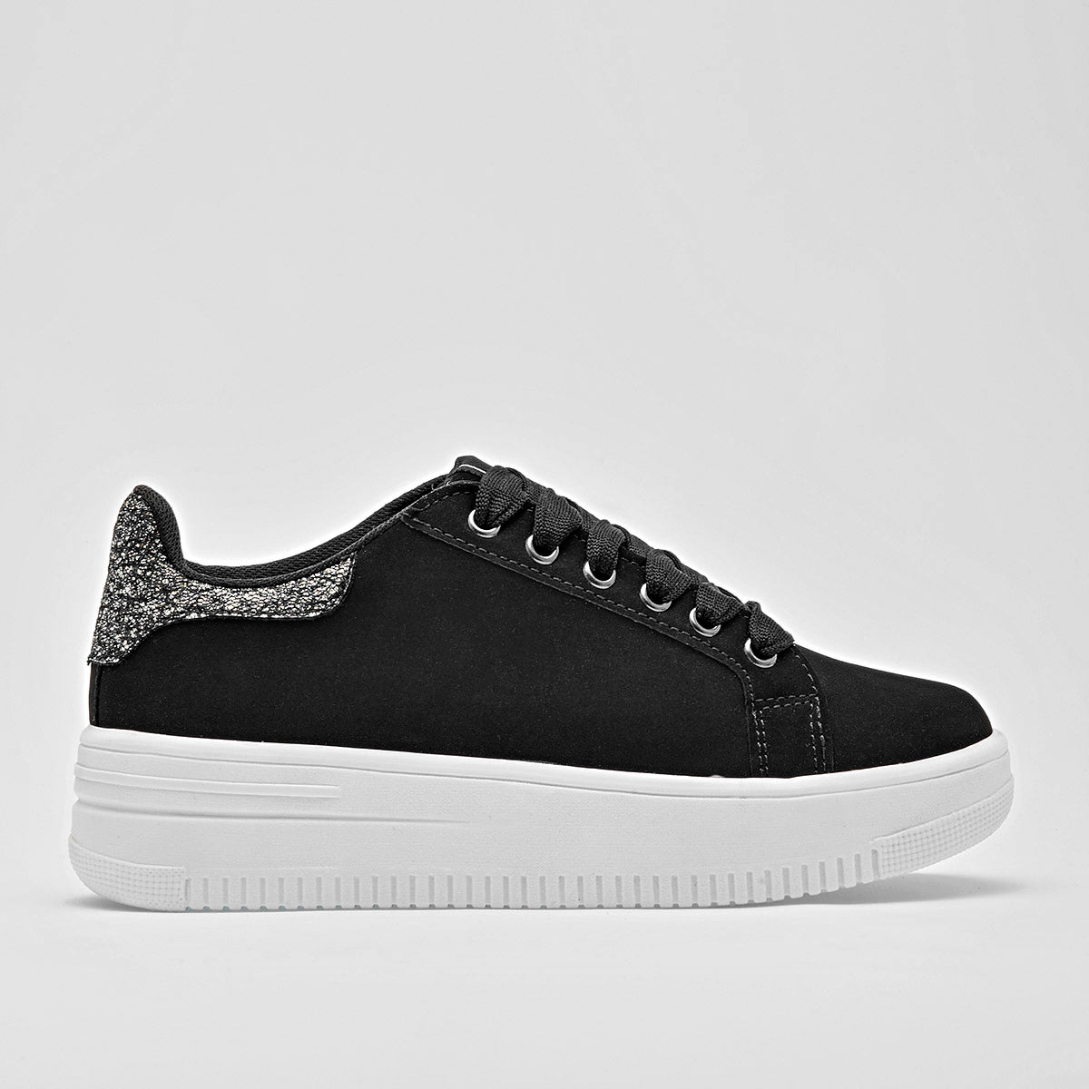 Tenis urbano para mujer marca Moramora Negro cod. 129213