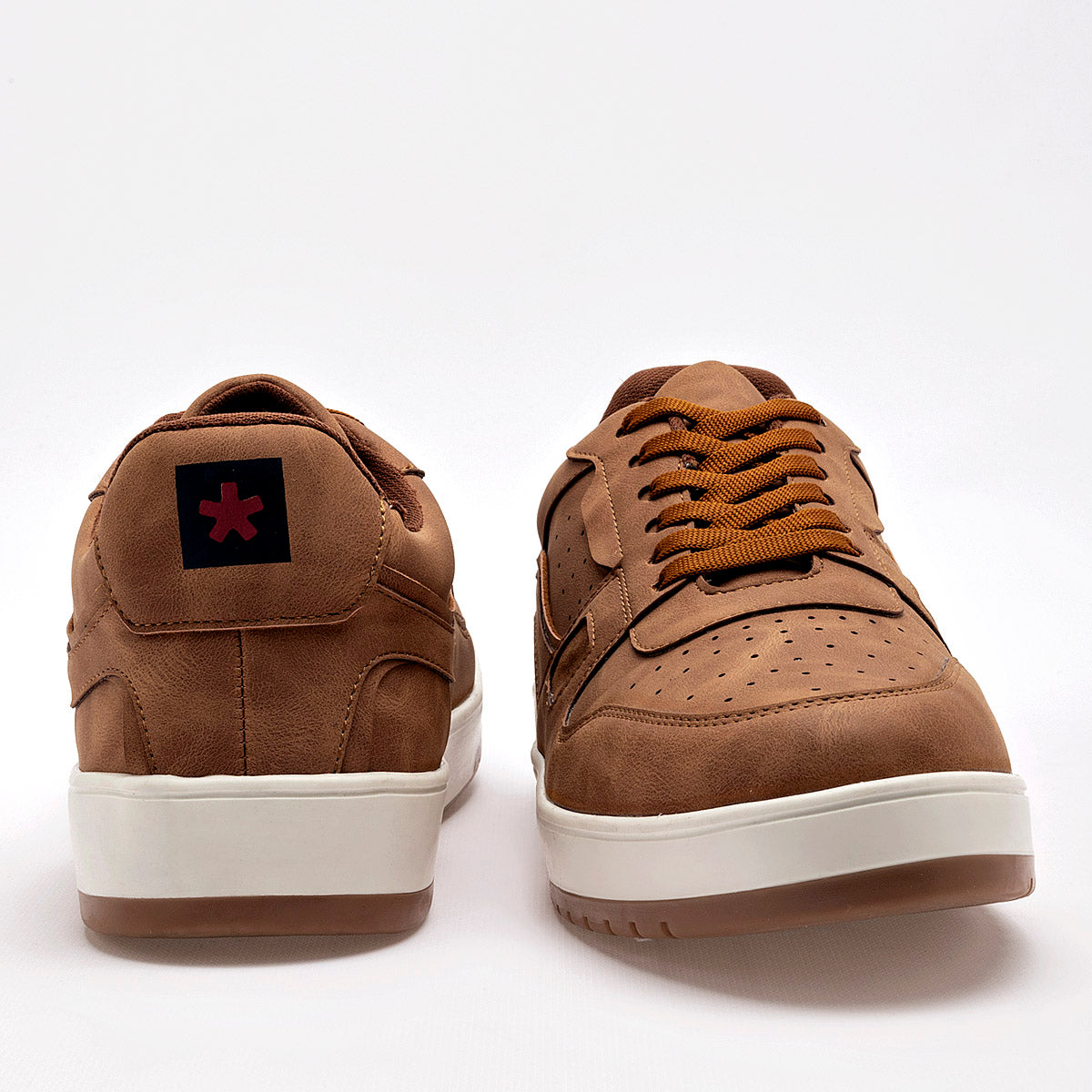 Tenis urbano para hombre marca Mora Urban Camel cod. 129372