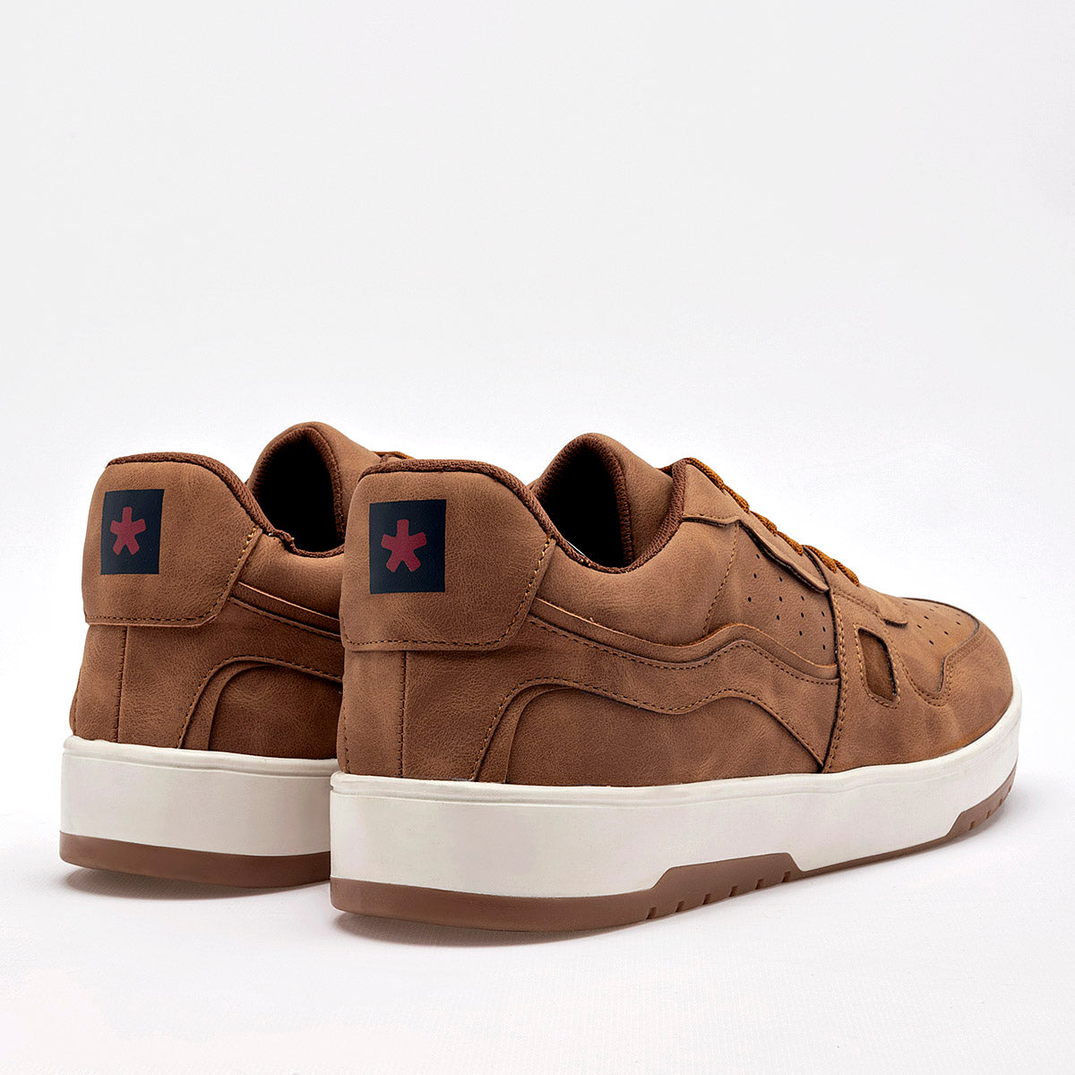 Tenis urbano para hombre marca Mora Urban Camel cod. 129372