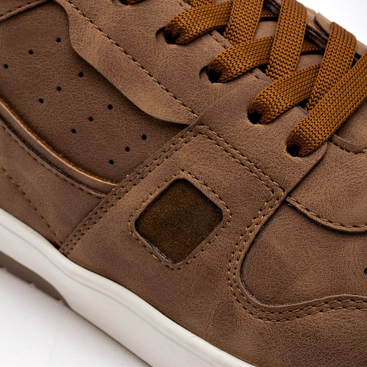 Tenis urbano para hombre marca Mora Urban Camel cod. 129372