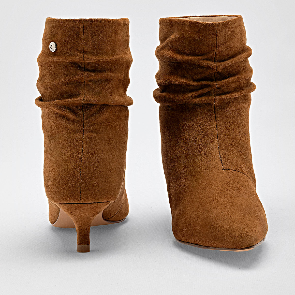 Bota caña corta para mujer marca Moramora Camel cod. 129457