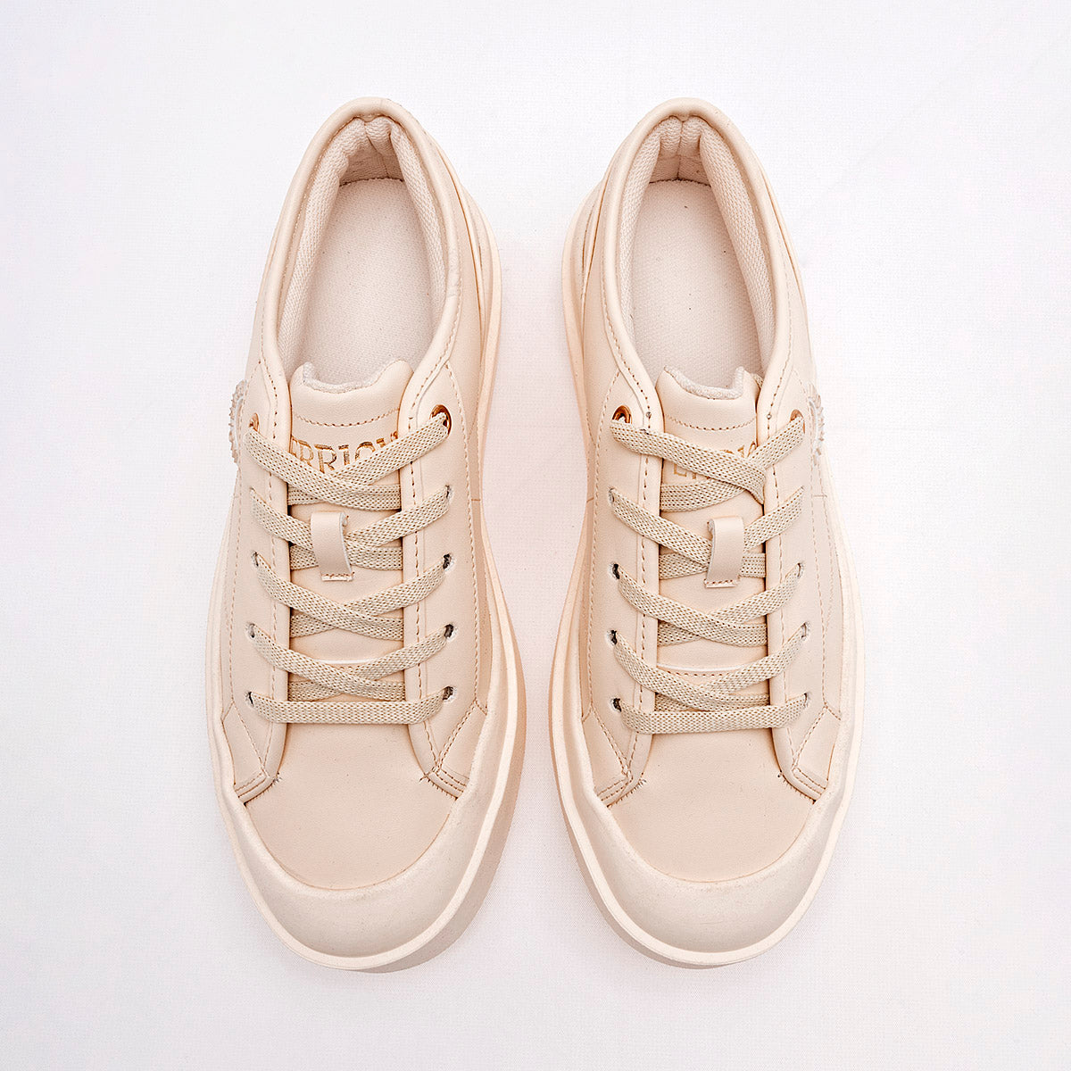 Tenis urbano para mujer marca Ferrioni Beige cod. 129470