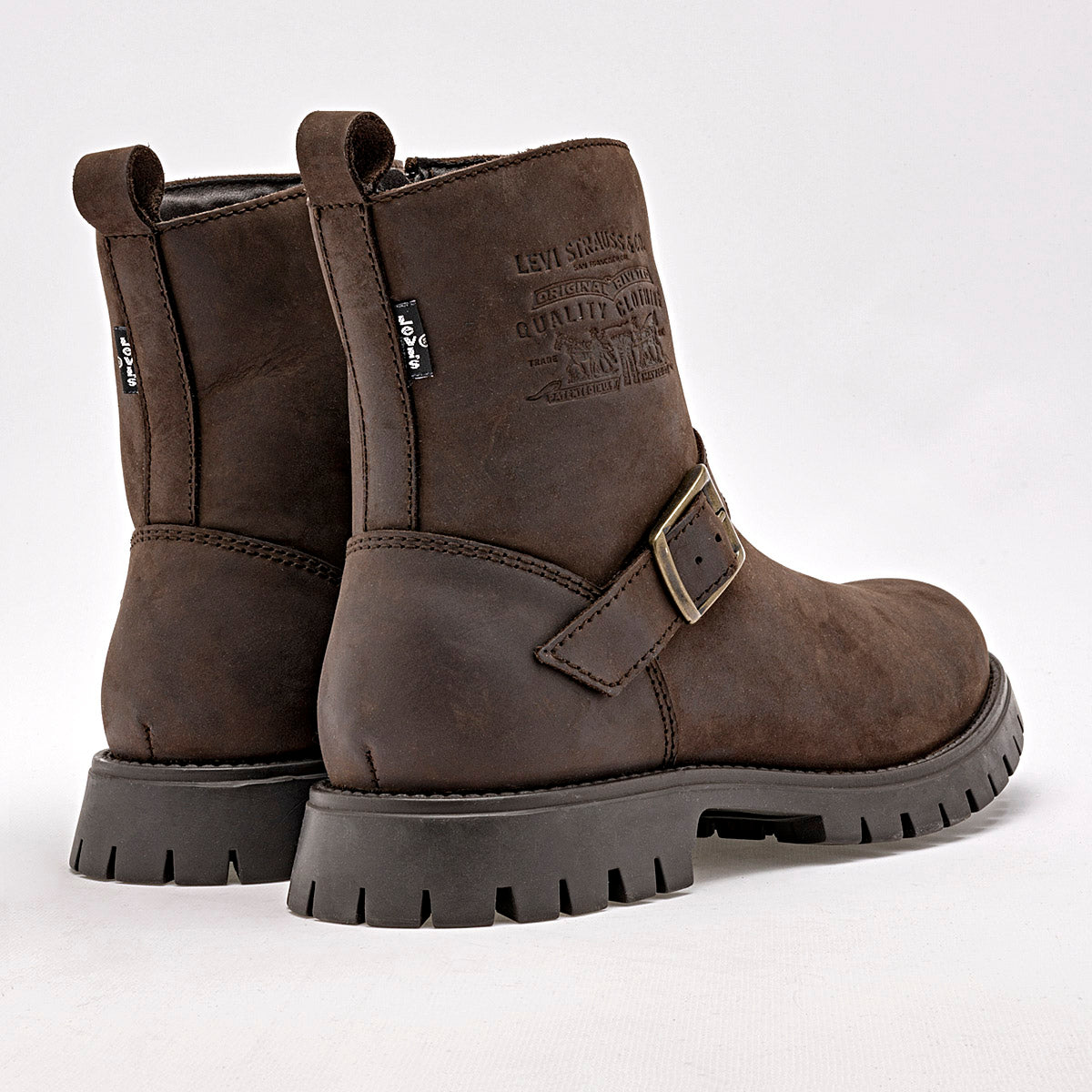 Bota de piel para hombre marca Levi's Café cod. 129483