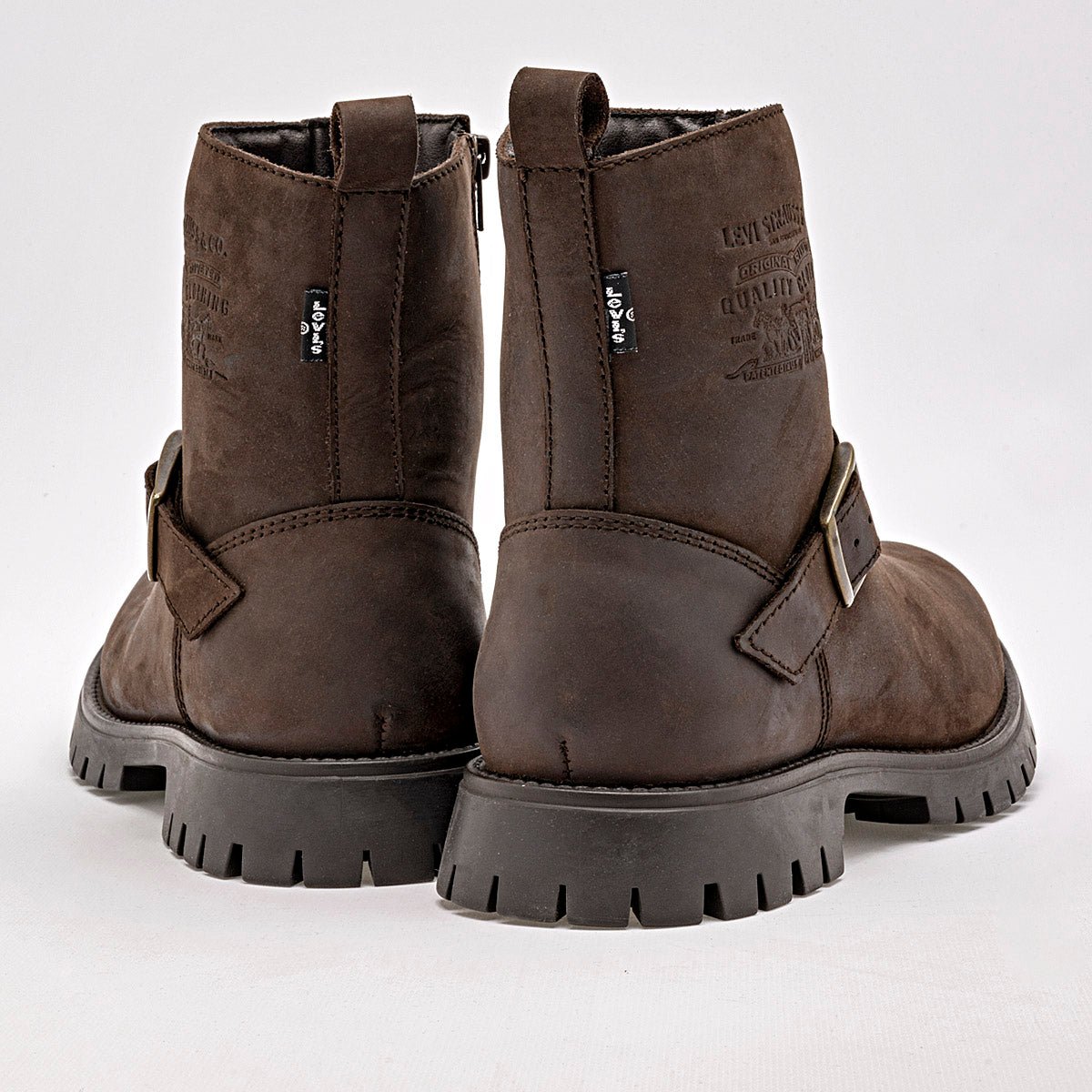 Bota de piel para hombre marca Levi's Café cod. 129483