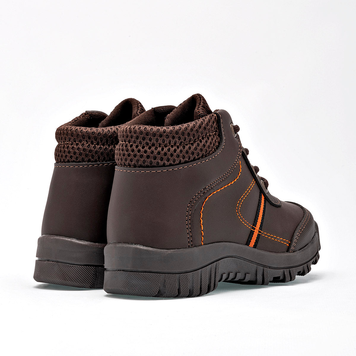 Bota escolar para Niño marca Effatha Café cod. 129523