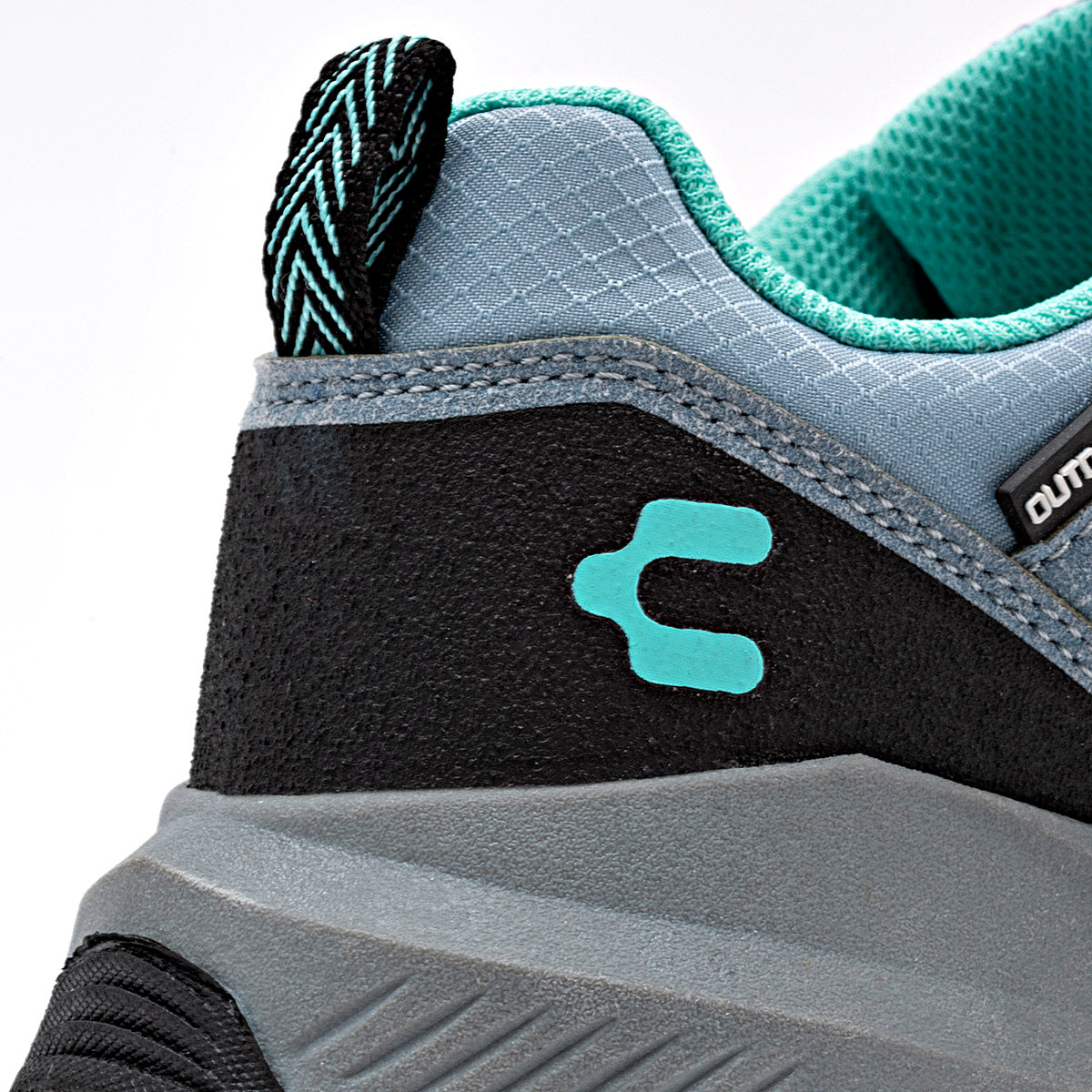 Pakar.com | Tienda online - Tenis hiking Charly para mujer