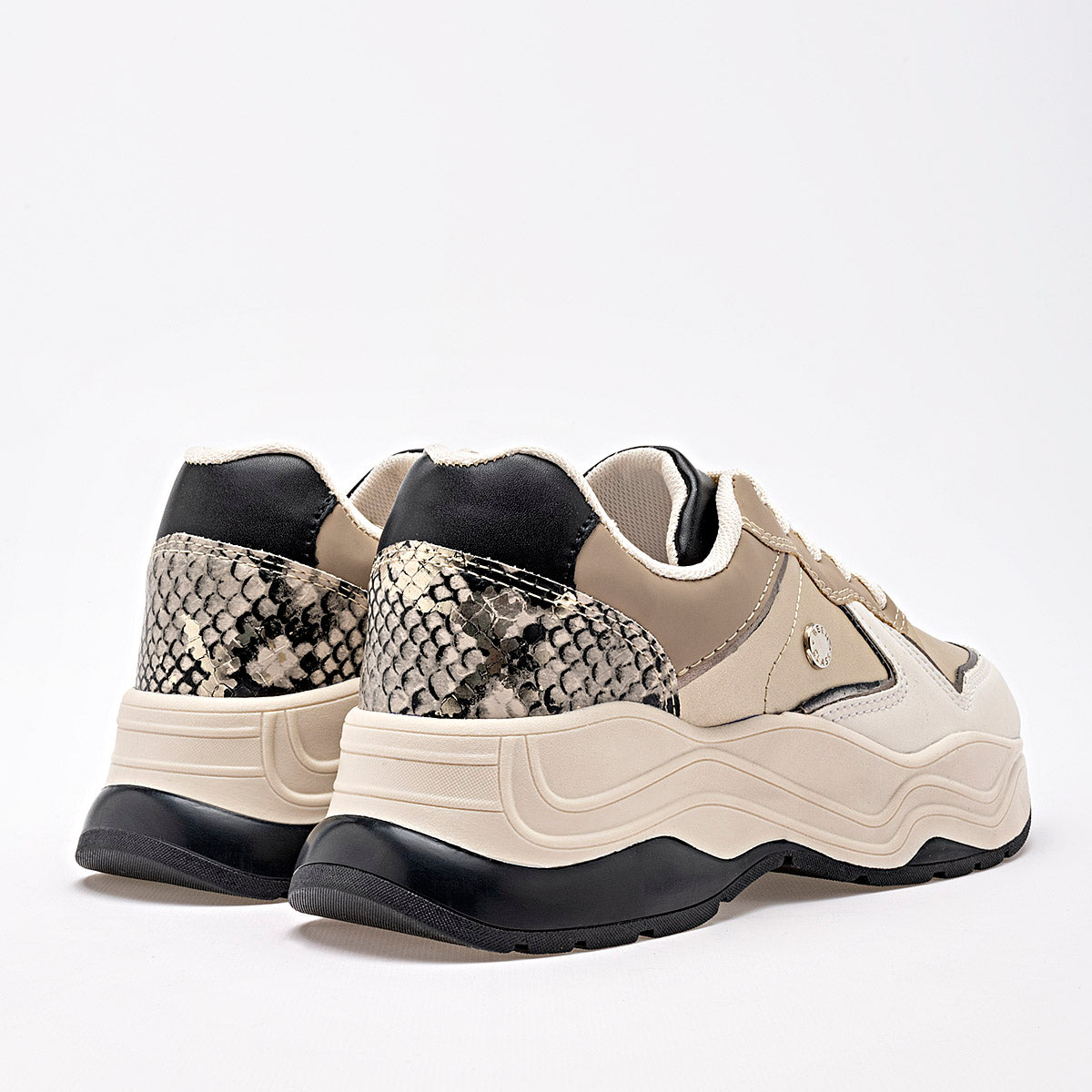 Pakar.com | Tienda online - Tenis Been Class Beige para mujer