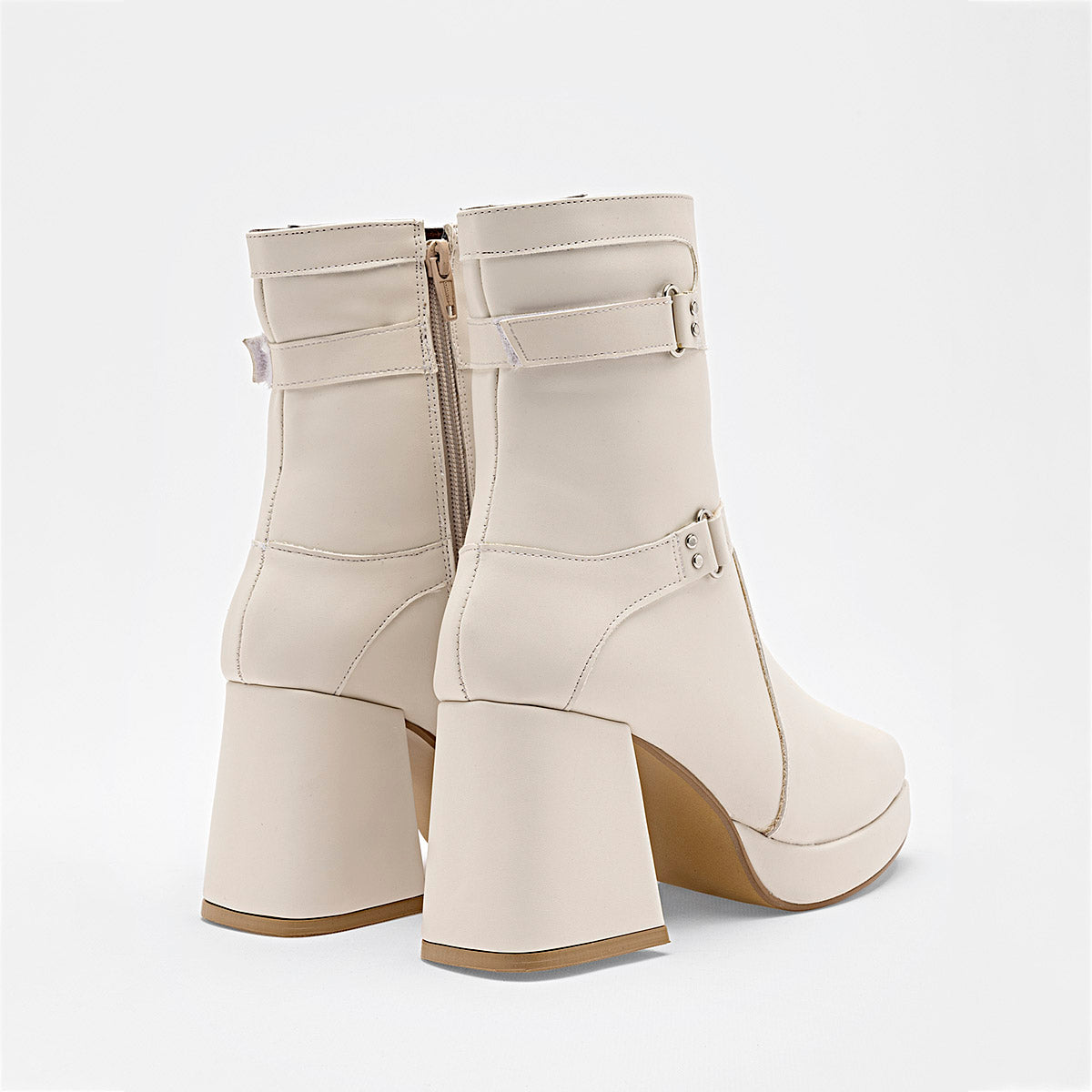 Bota caña corta para mujer marca Moramora Beige cod. 130017