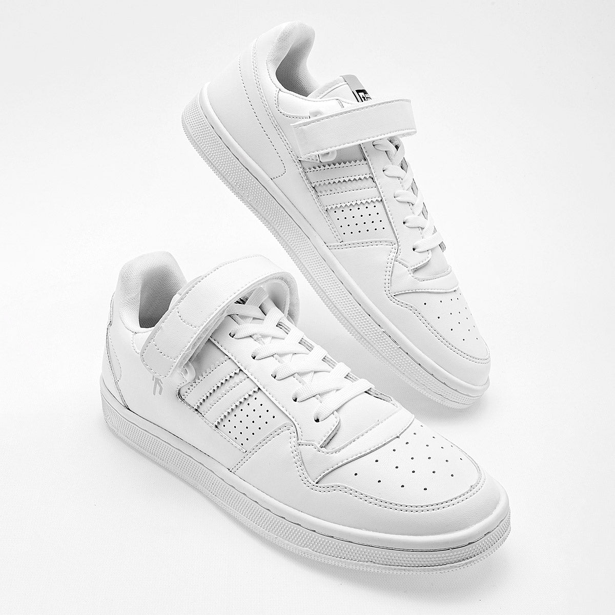 Tenis urbano para joven marca Mora Urban Blanco cod. 130049