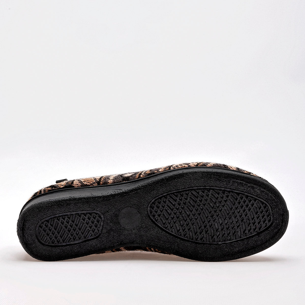 Pantufla para mujer marca Mora Confort Café cod. 130121