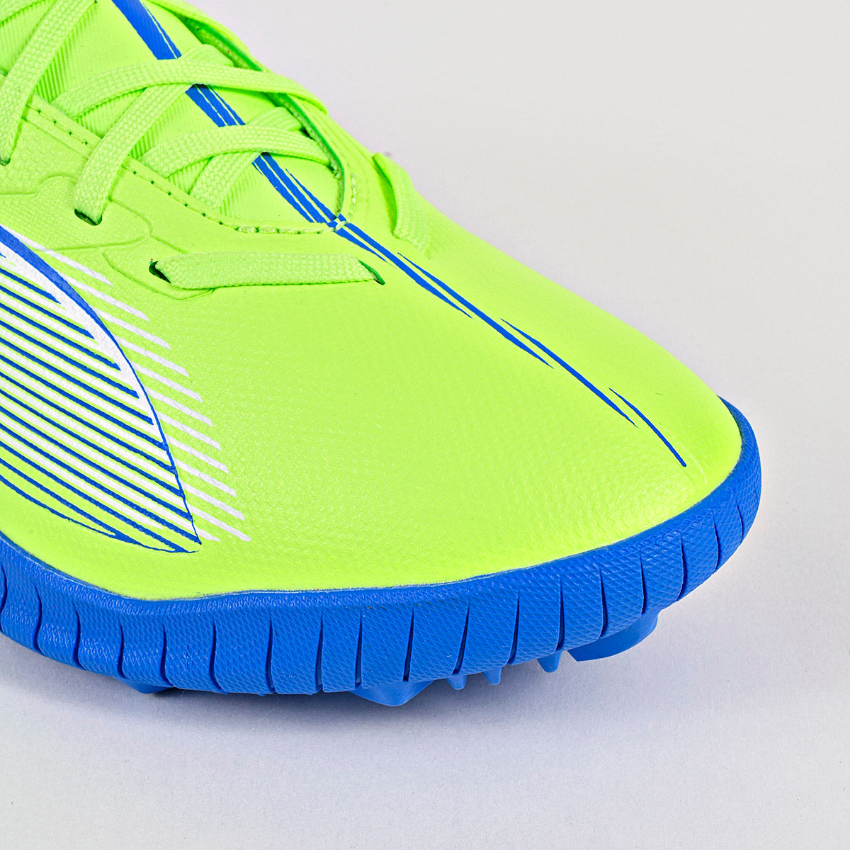 Tenis Ultra 5 Play TT Puma para Hombre