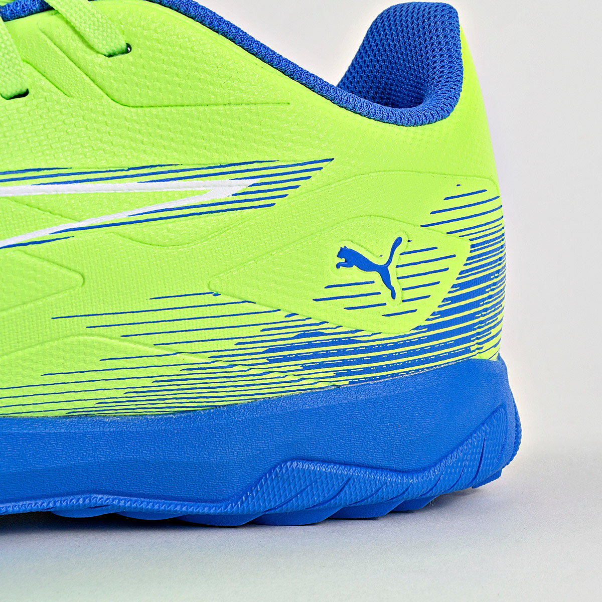 Tenis Ultra 5 Play TT Puma para Hombre
