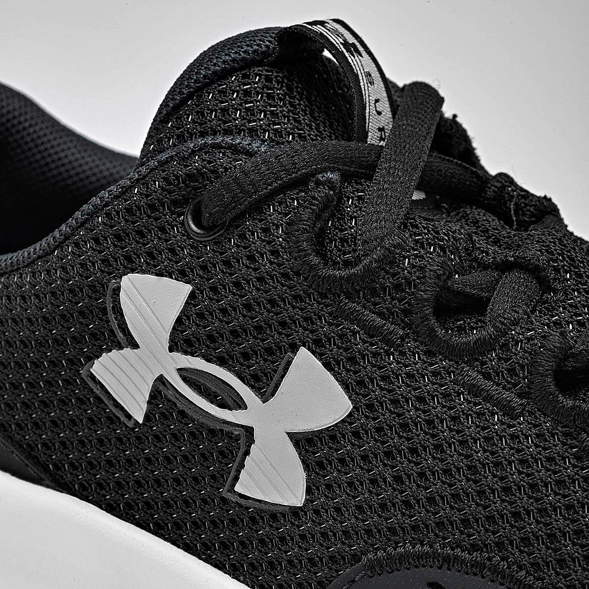 Tenis deportivo Under Armour para Joven