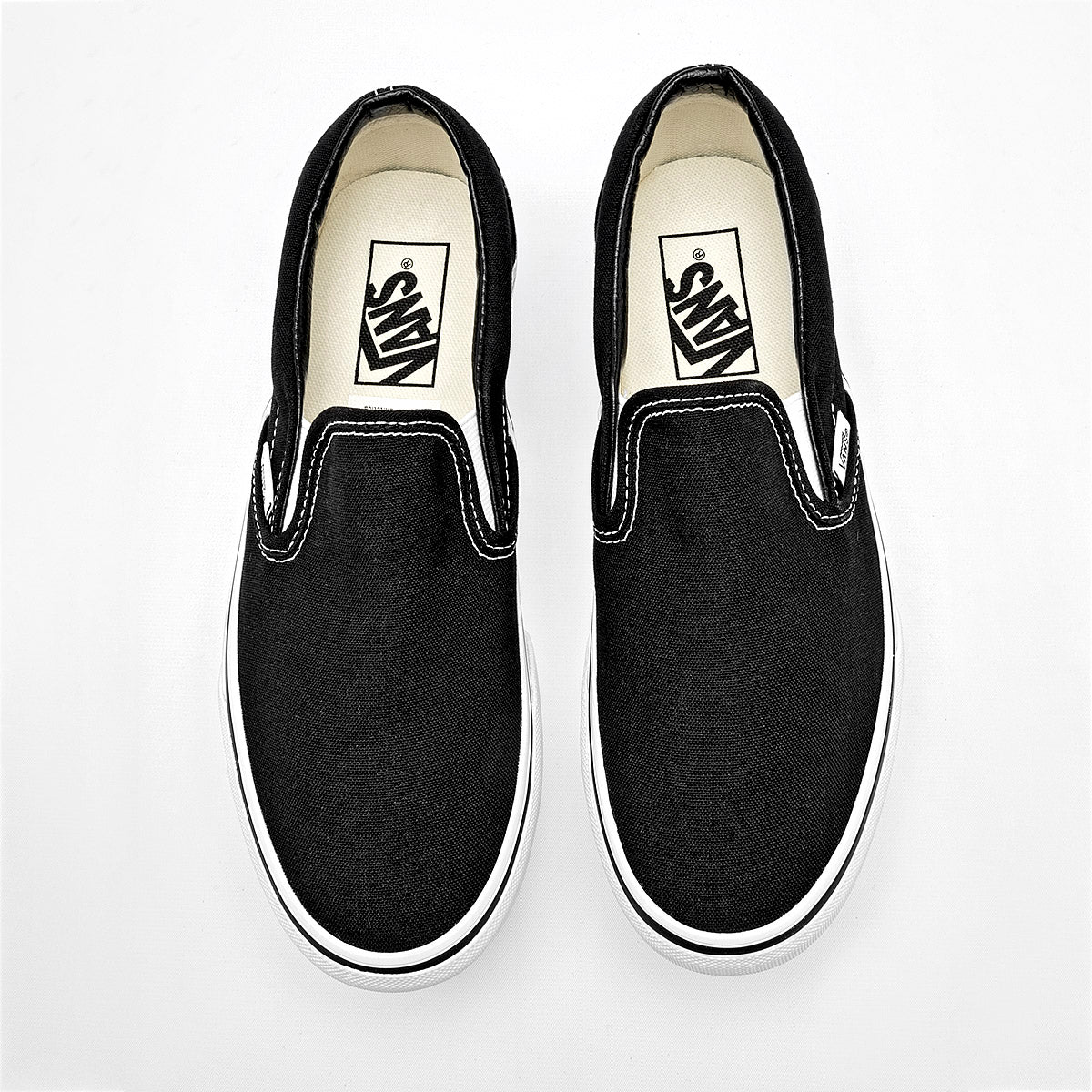 Tenis UA Classic Slip-On Stackform Vans para Mujer