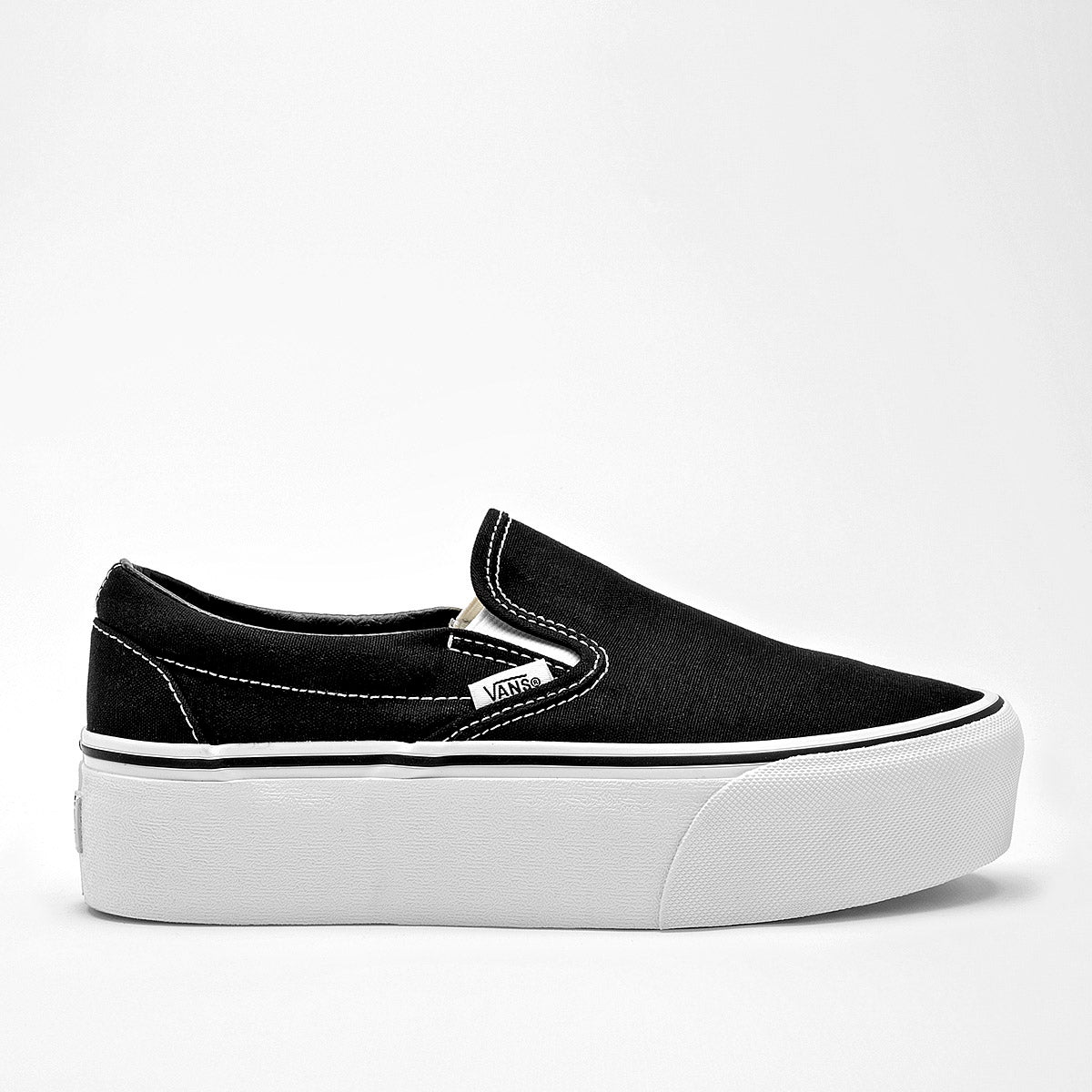 Tenis UA Classic Slip-On Stackform Vans para Mujer