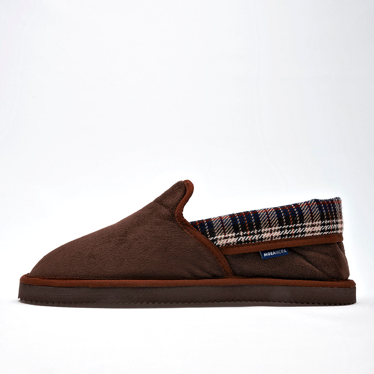 Pantufla para hombre marca Moramora Café cod. 130561