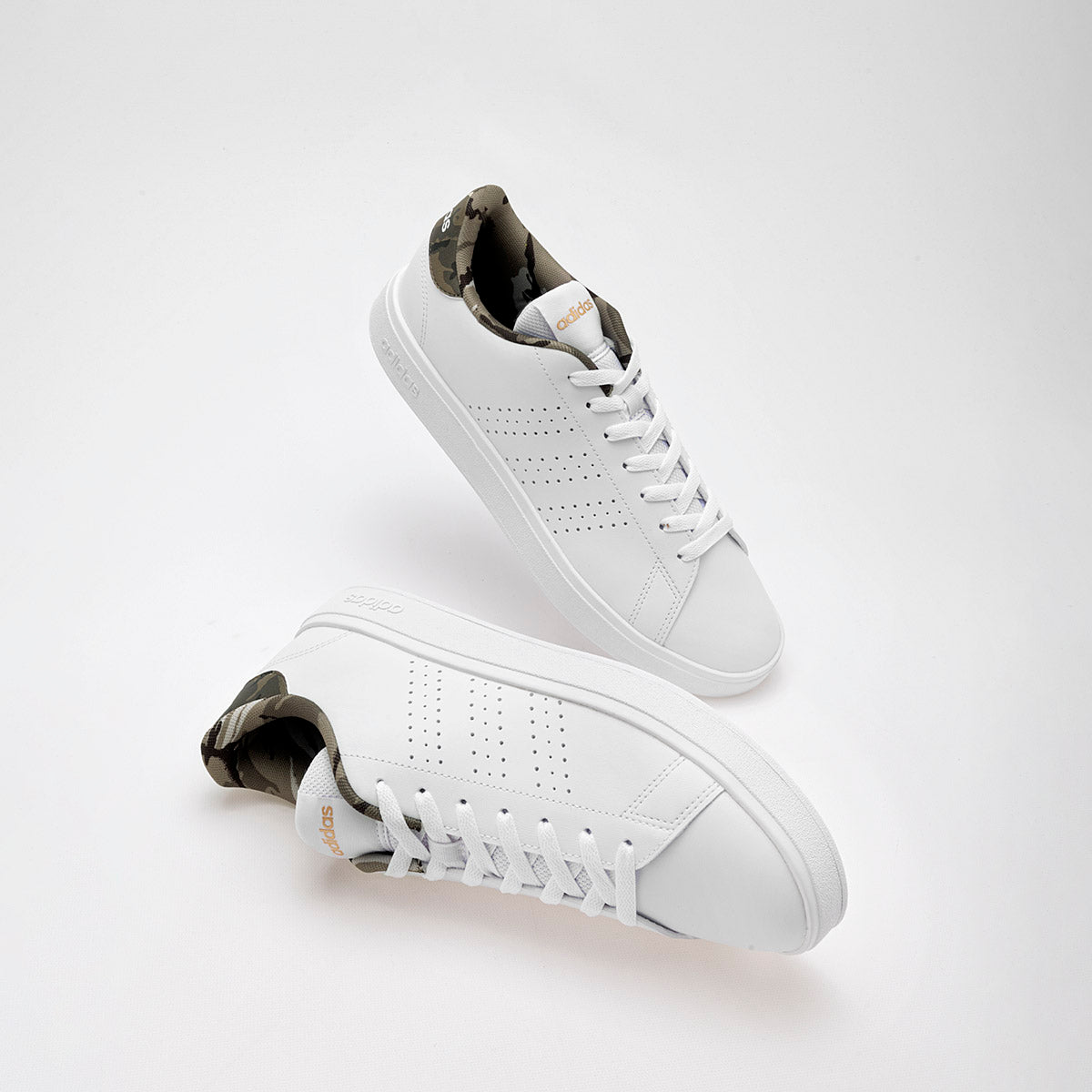 Tenis urbano para Hombre marca Adidas Blanco
