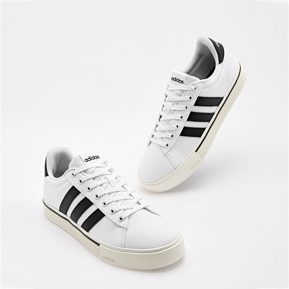 Tenis urbanos para Hombre marca Adidas Blanco