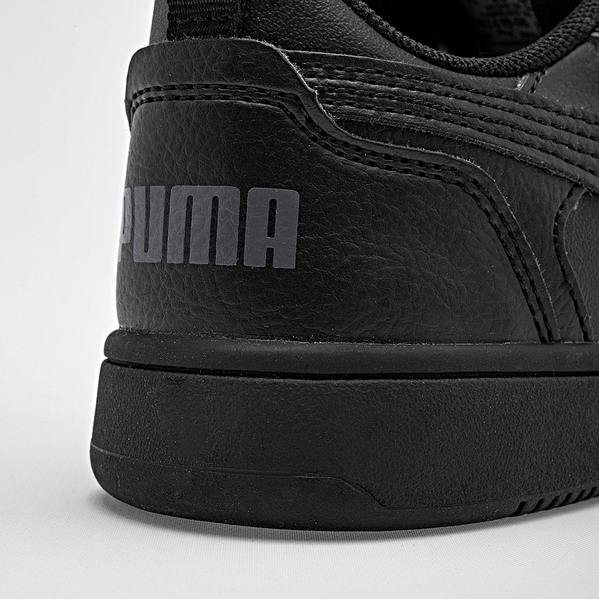 Tenis Rebound v6 Lo AC+ PS Puma para Niño