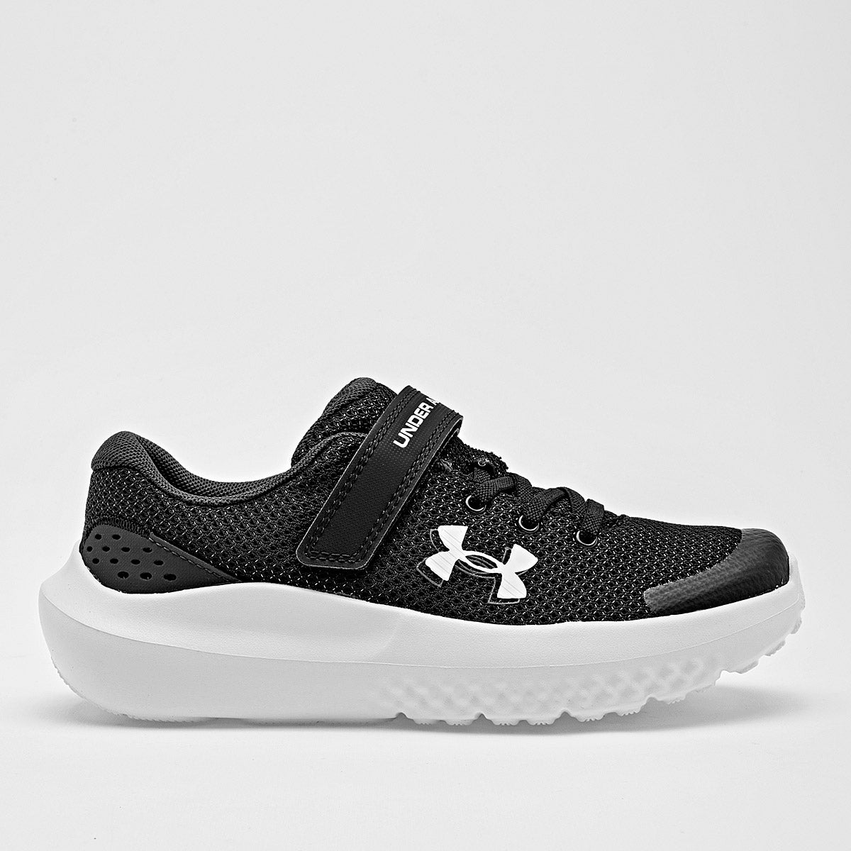 Tenis BPS Surge 4 AC Under Armour para Niño