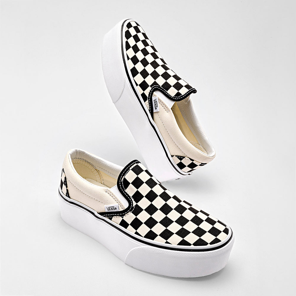 Vans UA Classic Slip-On Stackform Tenis urbano para mujer