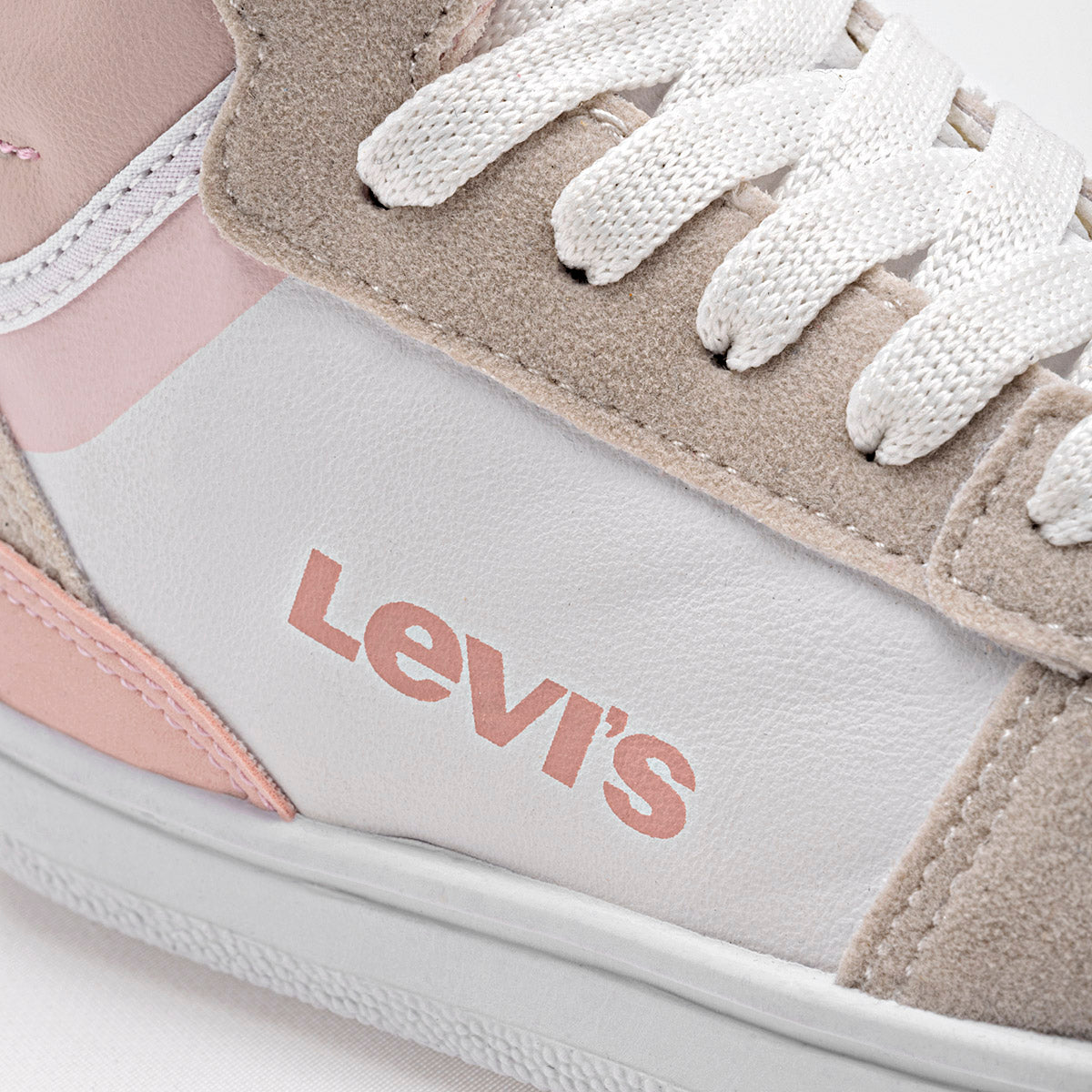 Pakar.com | Tienda online - Tenis urbano para niña Levi's - Envío gratis desde $500