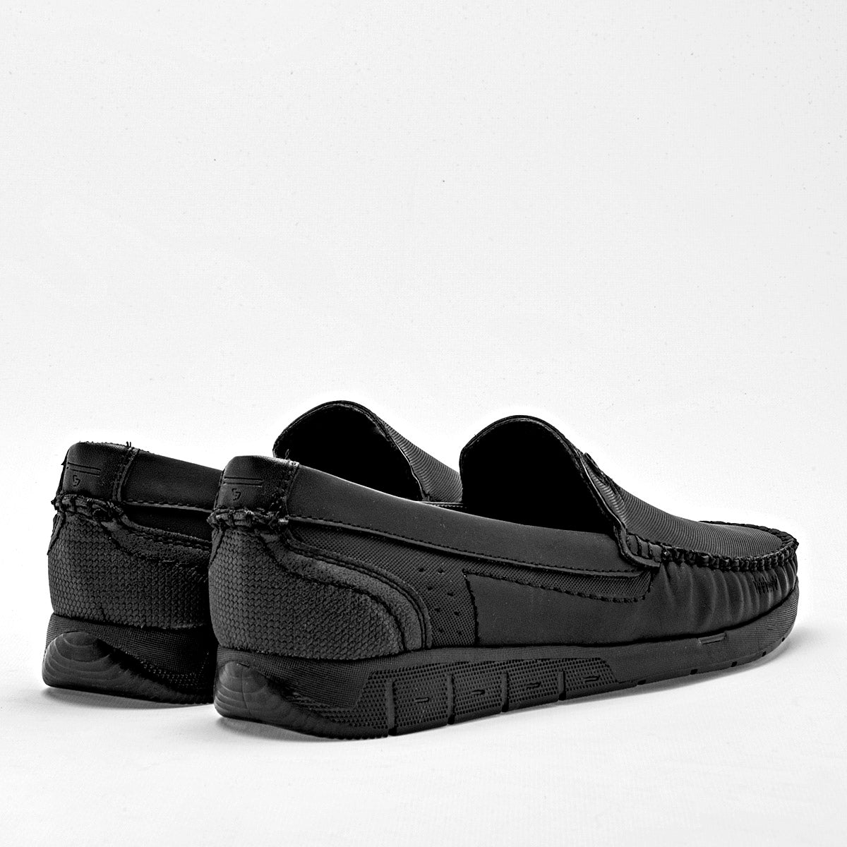 Pakar.com | Tienda online - Zapato casual para hombre Negro Total - Envío gratis desde $500
