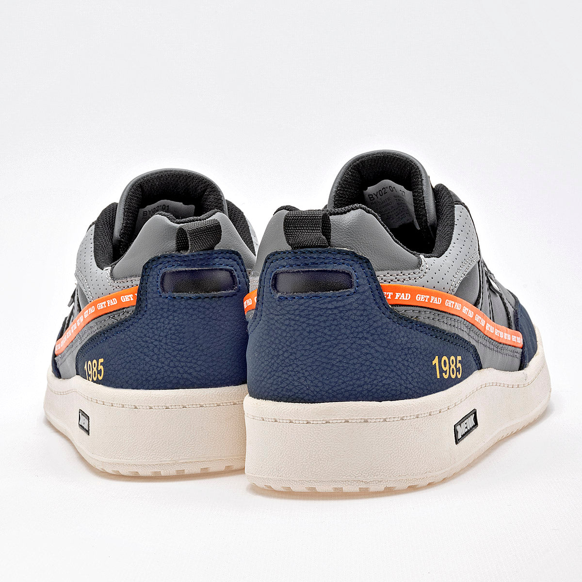 Pakar.com | Tienda online - Tenis urbano para hombre Newk - Envío gratis desde $500