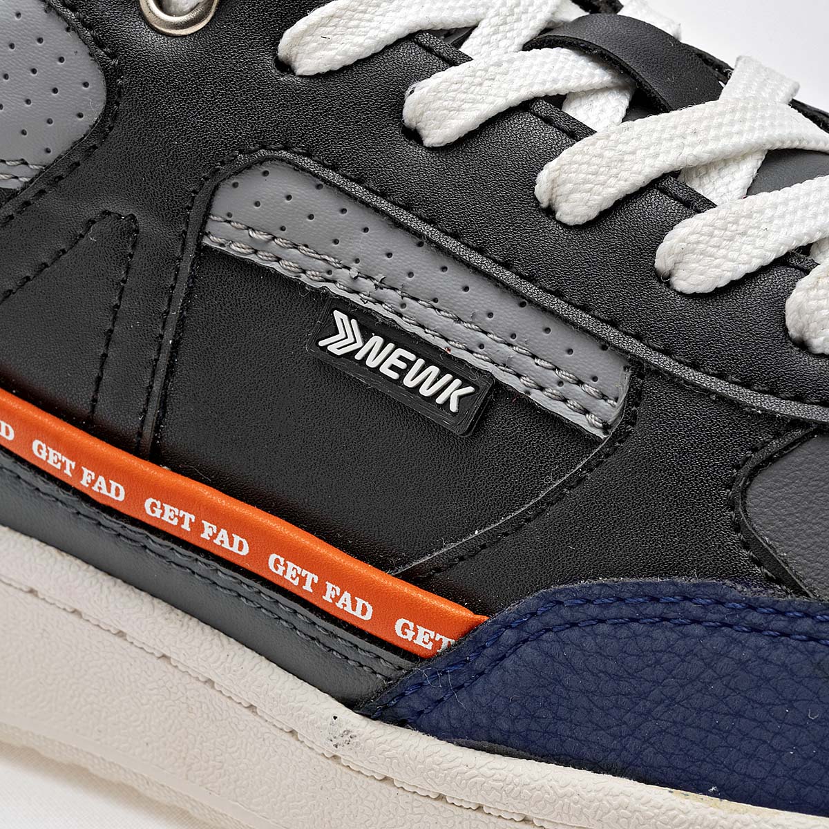 Pakar.com | Tienda online - Tenis urbano para hombre Newk - Envío gratis desde $500
