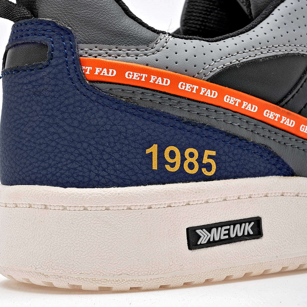Pakar.com | Tienda online - Tenis urbano para hombre Newk - Envío gratis desde $500