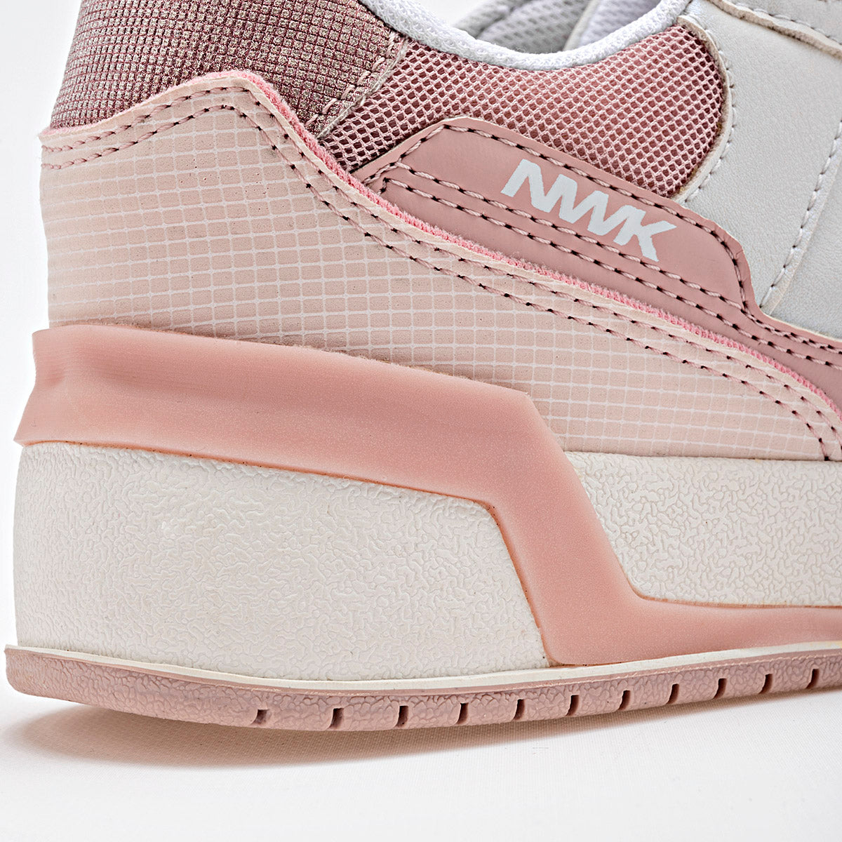 Pakar.com | Tienda online - Tenis urbano para mujer Newk - Envío gratis desde $500