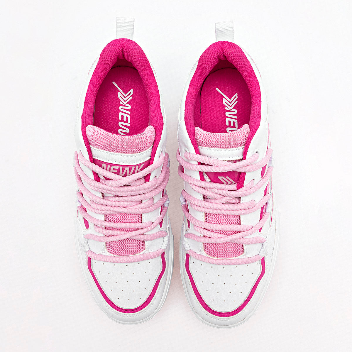 Pakar.com | Tienda online - Tenis urbano para mujer Newk - Envío gratis desde $500