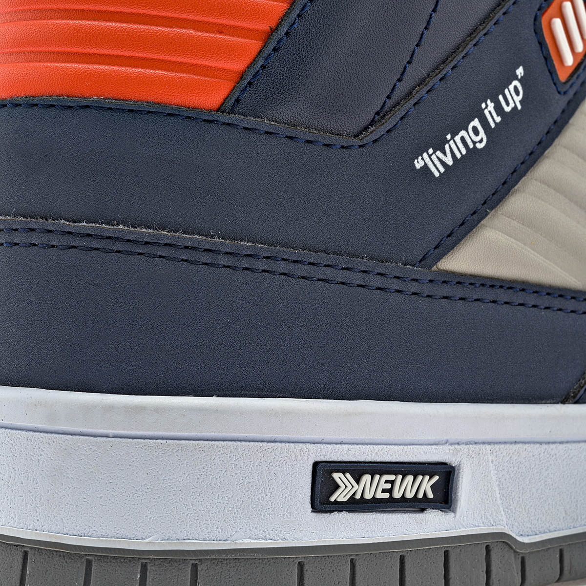 Pakar.com | Tienda online - Tenis urbano tipo Botín para hombre Newk - Envío gratis desde $500