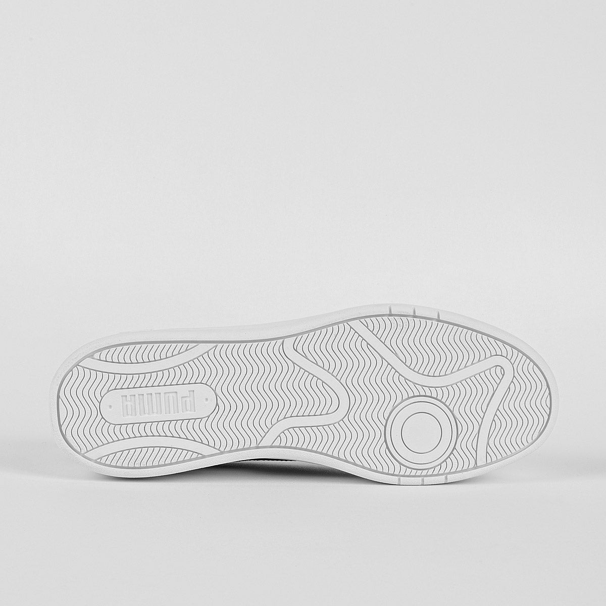 Pakar.com | Tienda online - Tenis Puma Court Classic Clean para Hombre marca Puma Blanco cod. 134303 | Graduaciones y vacaciones de Verano 2025