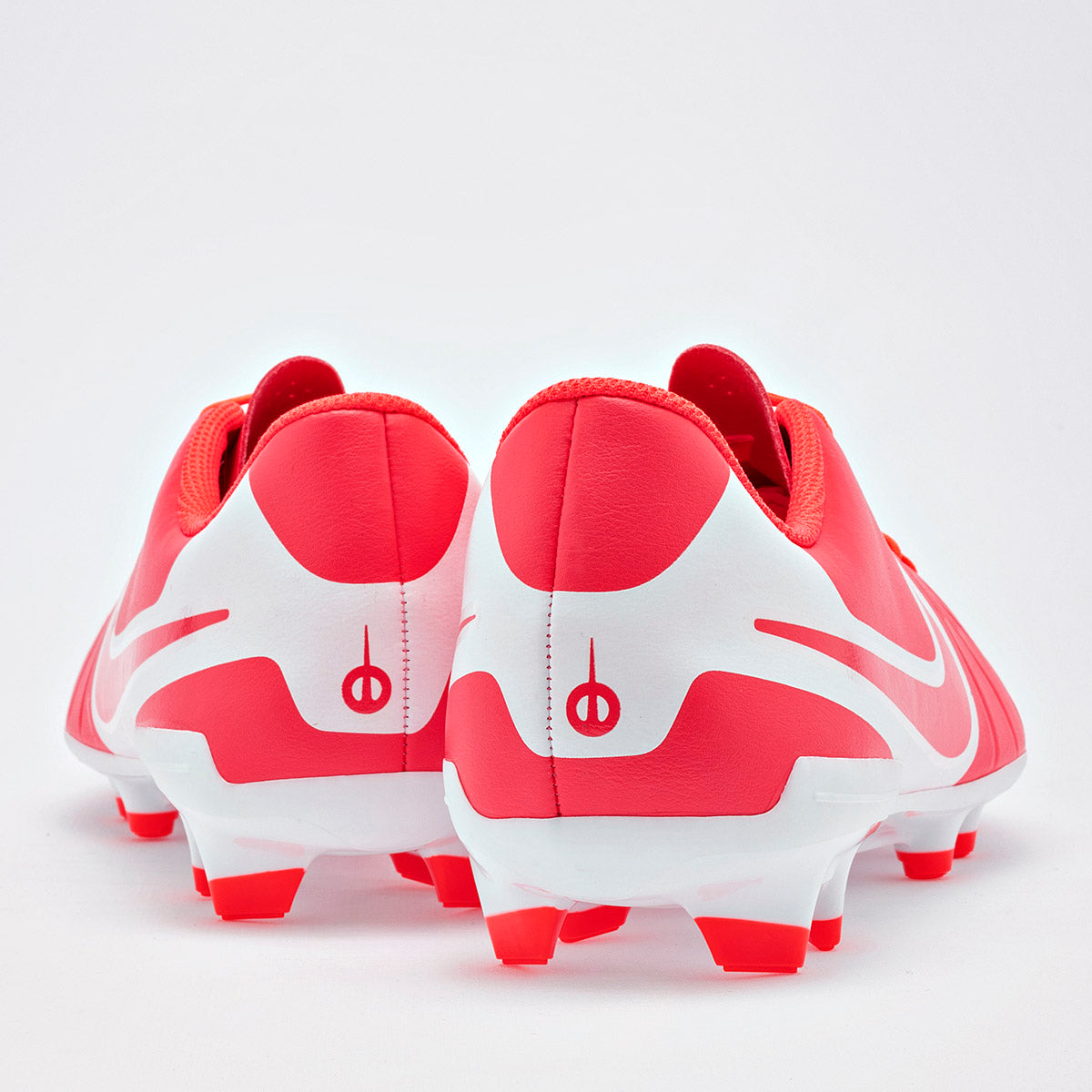 Tenis Legend 10 Club FG/MG Nike para Hombre