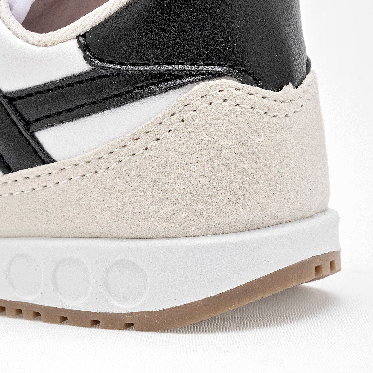 Tenis urbanos para Niño Panam