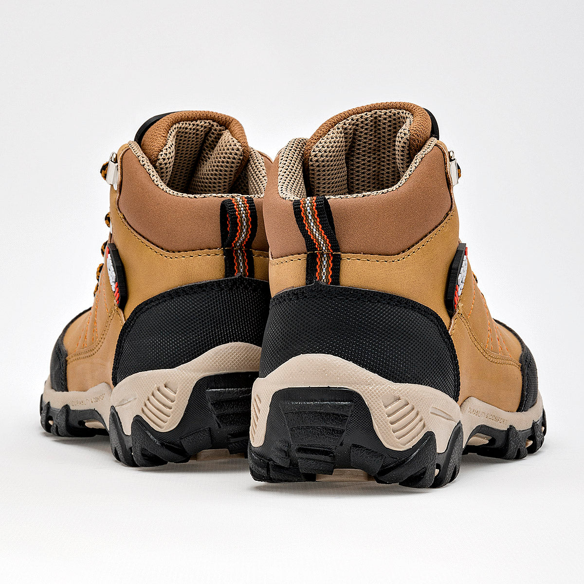 Pakar.com | Tienda online - Zapato para hacer hiking para niño Been Class - Envío gratis desde $500