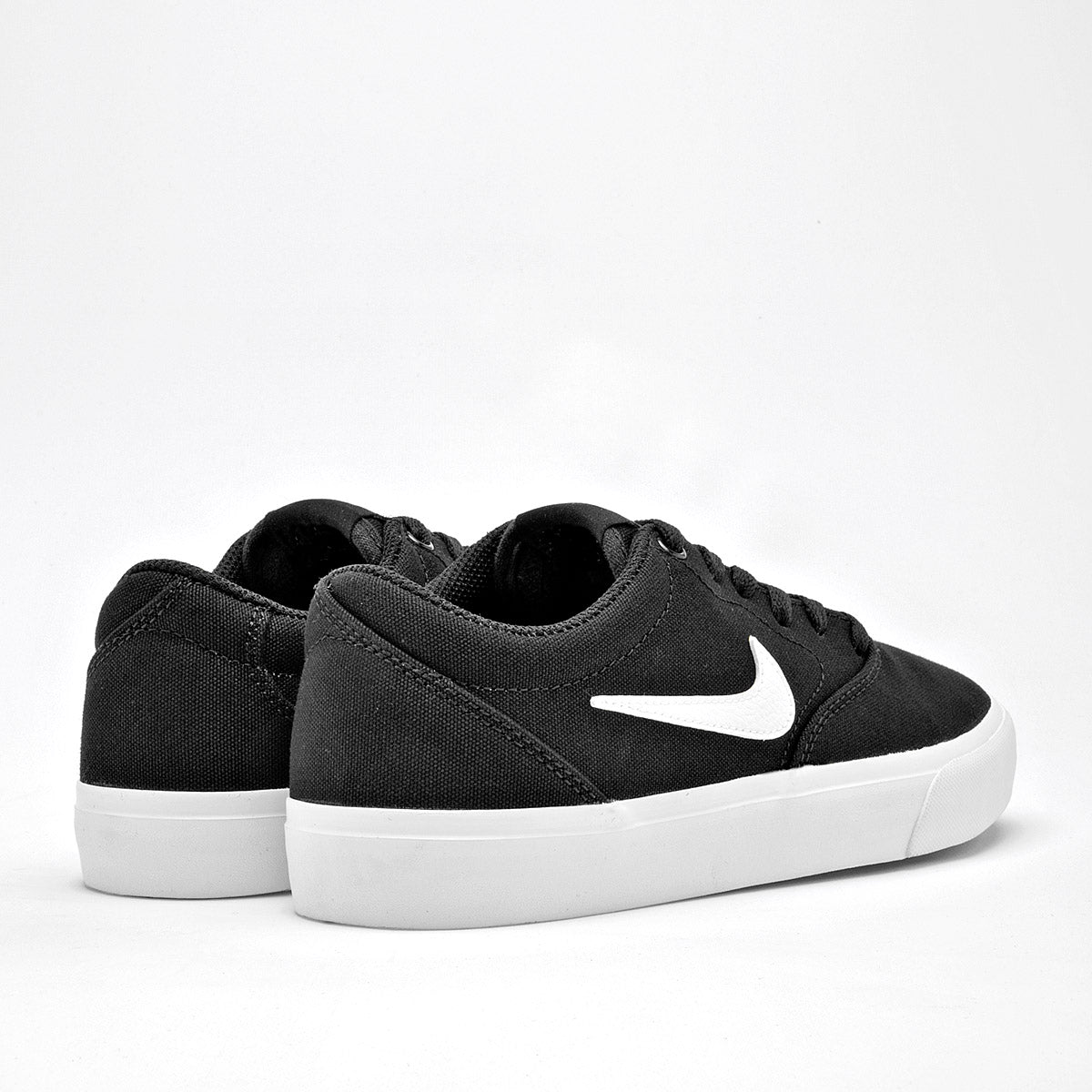 Tenis Charge Canvas Nike para Hombre