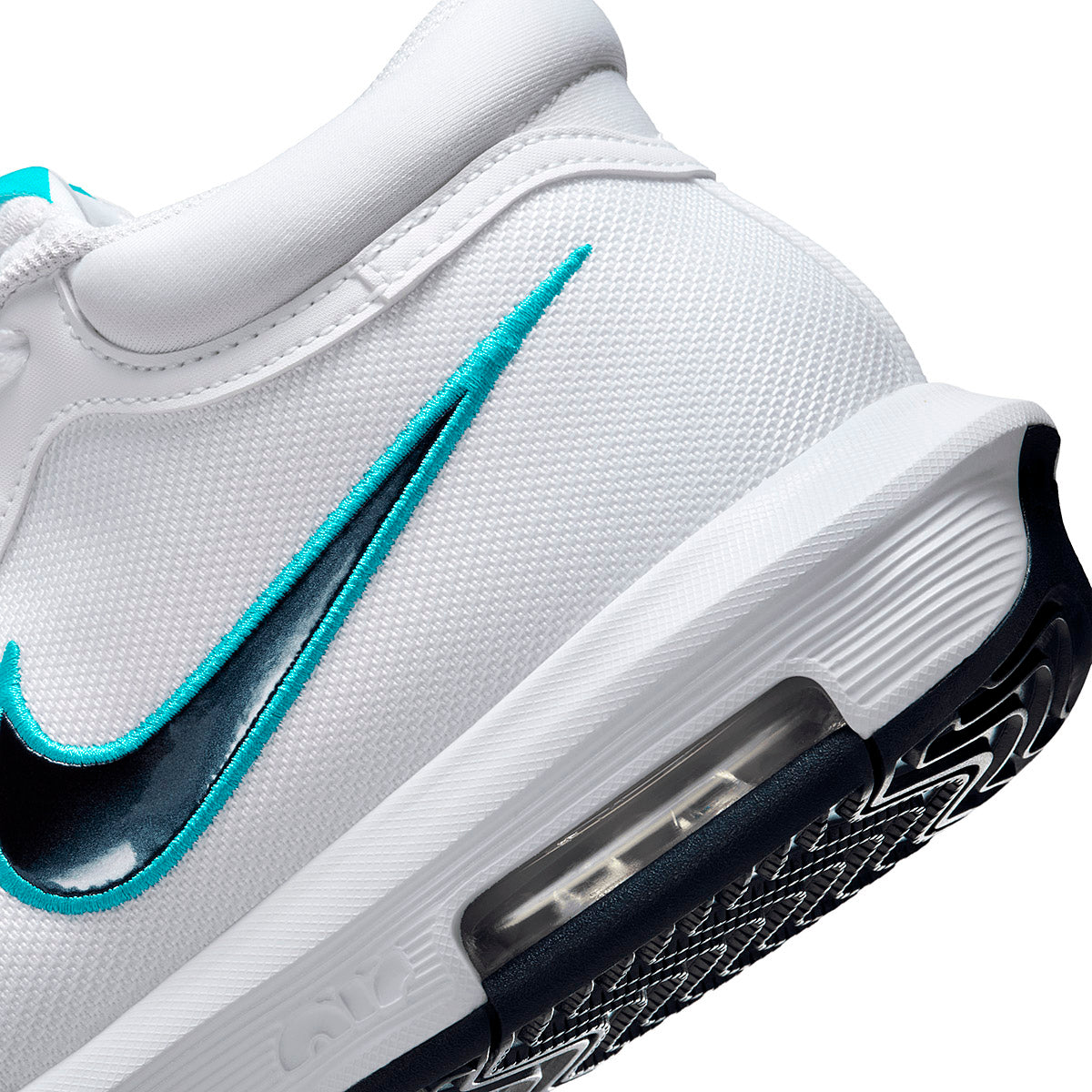 Tenis Lebron Witness VIII Nike para Hombre