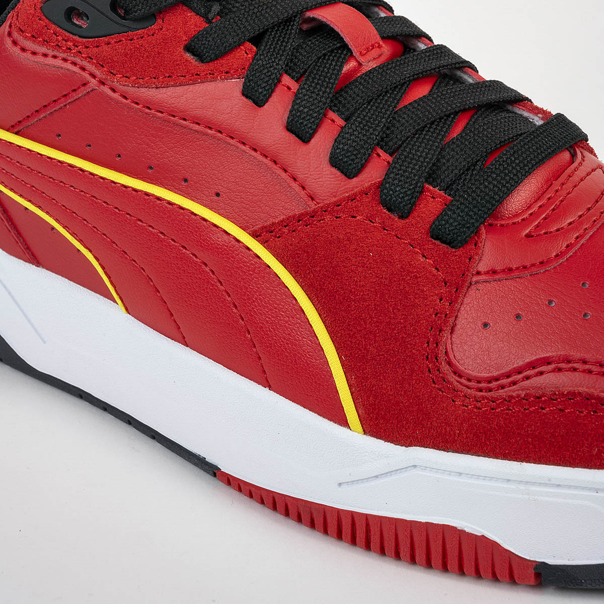 Tenis Ferrari Rbd Break Low Puma para Hombre