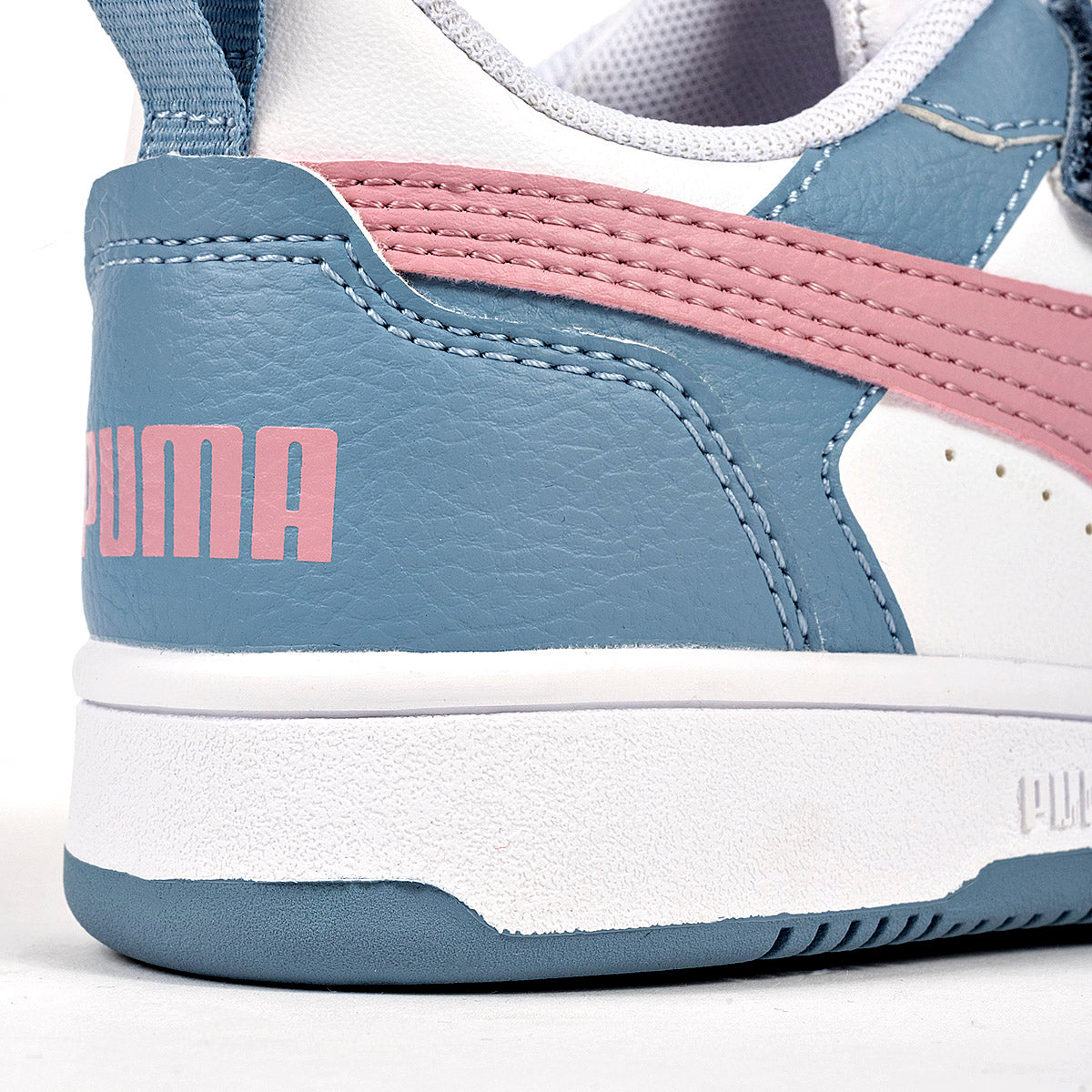 Tenis Rebound v6 Lo AC+ PS Puma para Niña