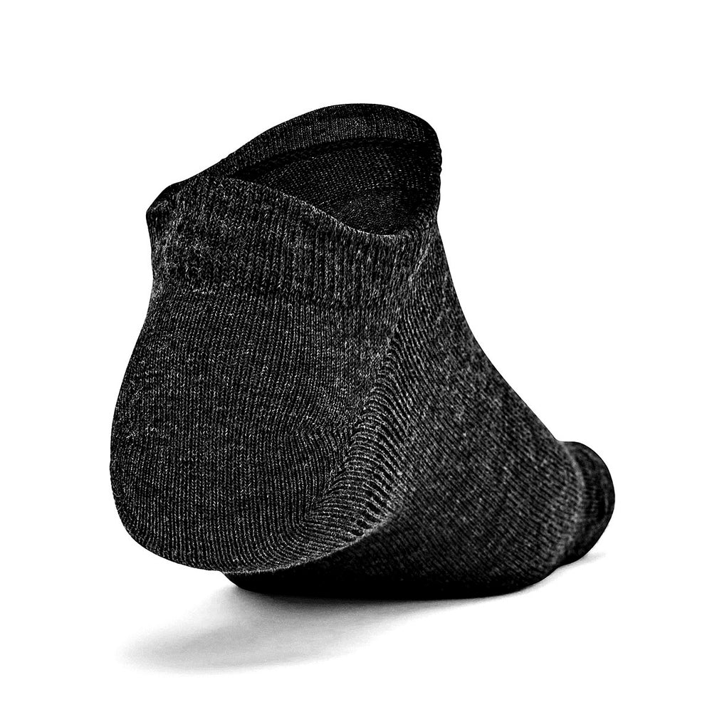 Under Armour UA Essential No Show 3pk Tin para hombre